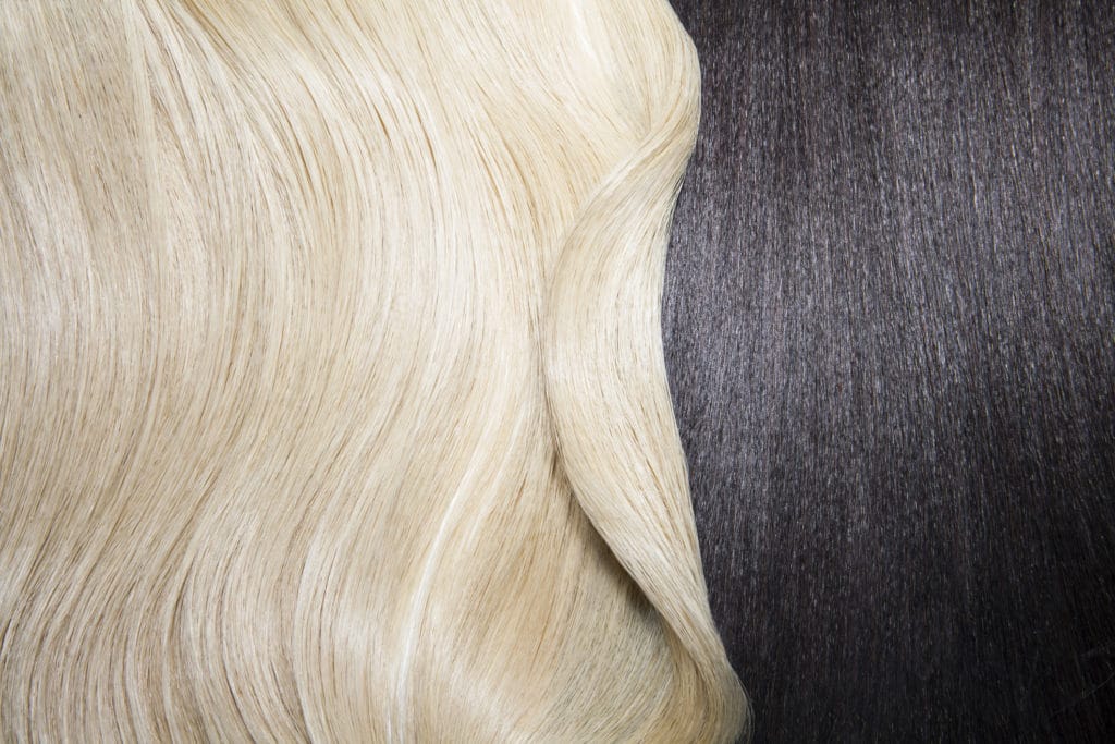 Bodegón de dos colores de cabello diferentes.
